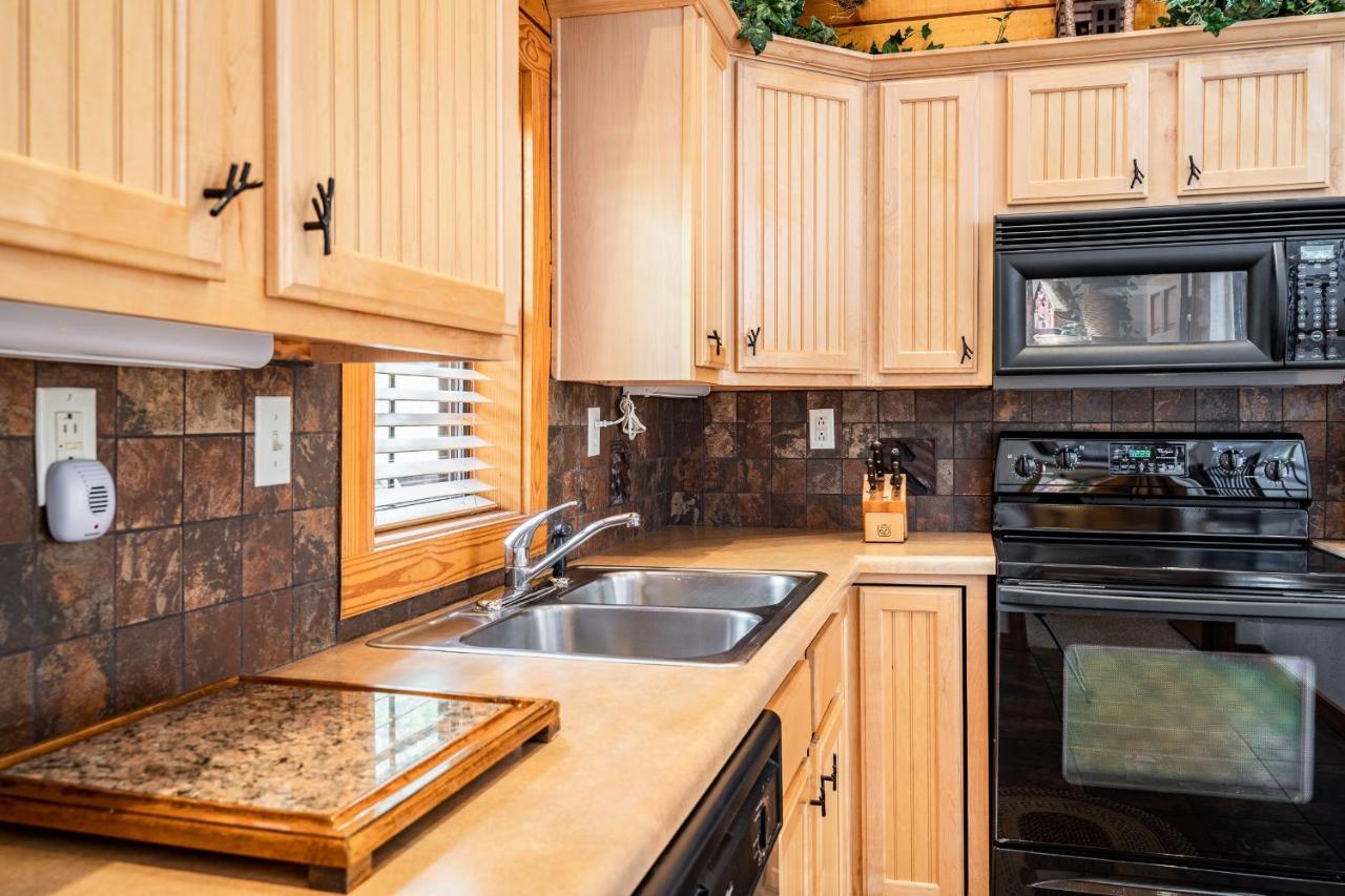 Cabins At Grand Mountain Branson Buitenkant foto