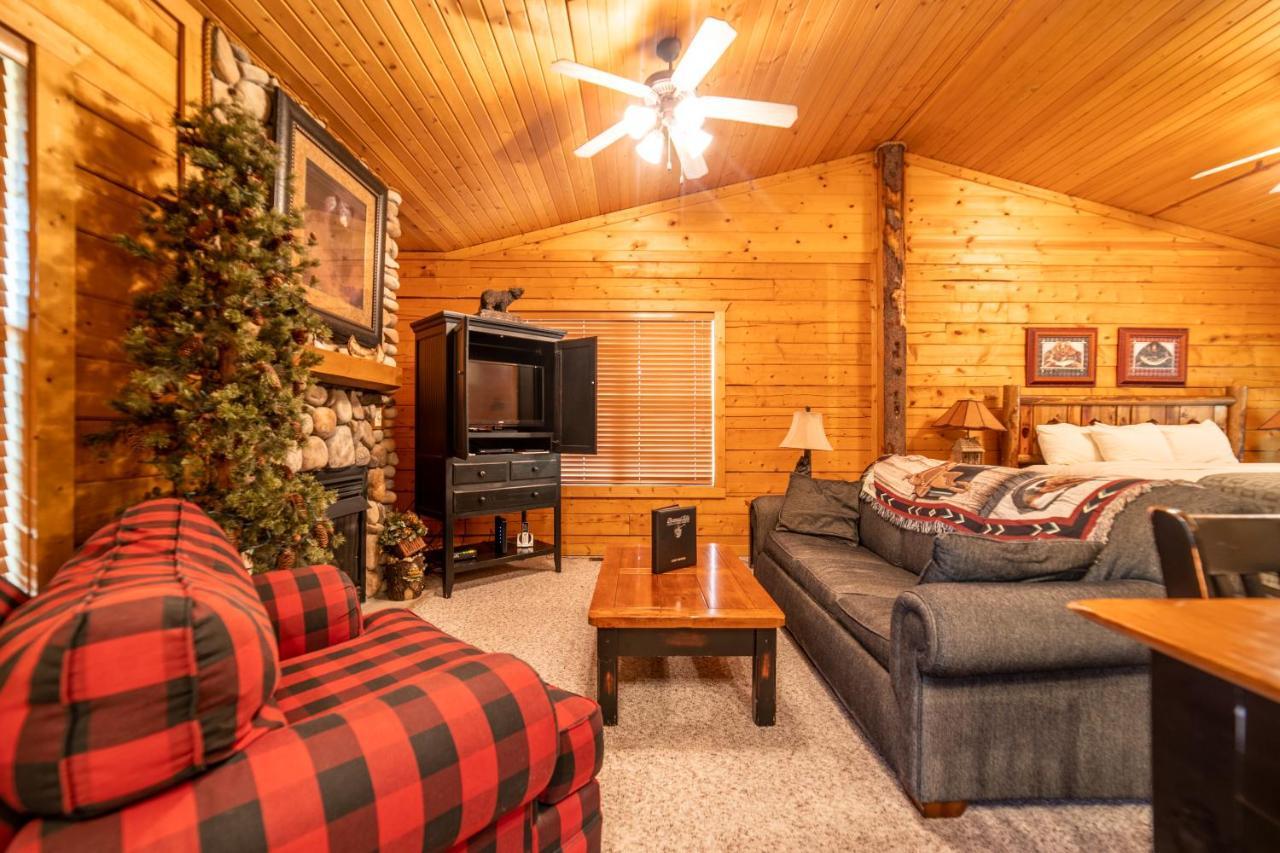 Cabins At Grand Mountain Branson Buitenkant foto