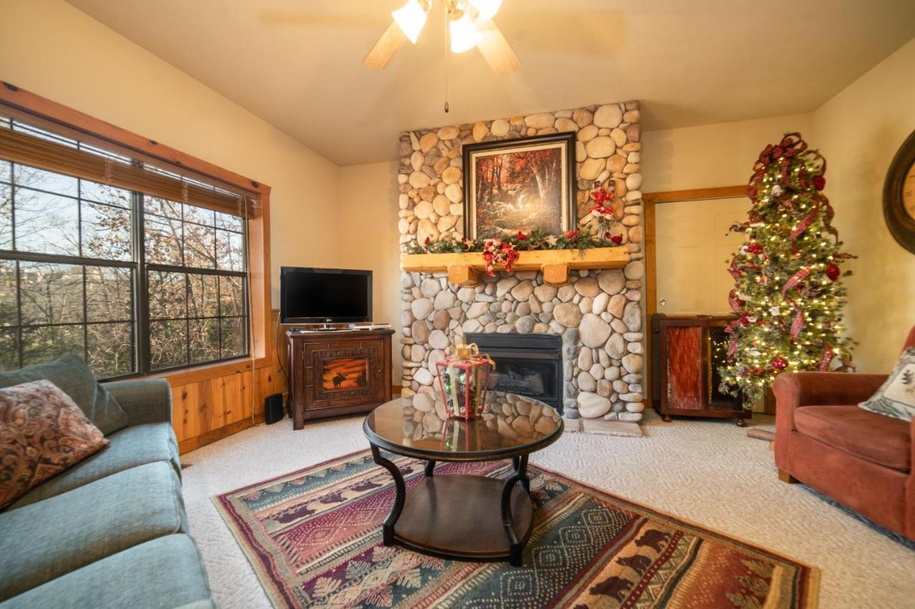 Cabins At Grand Mountain Branson Buitenkant foto