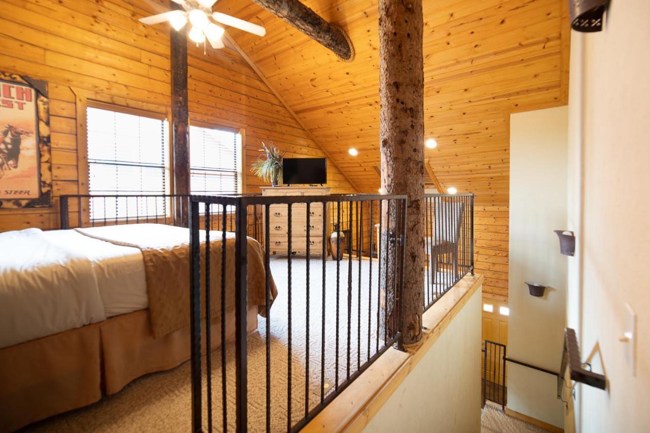 Cabins At Grand Mountain Branson Buitenkant foto