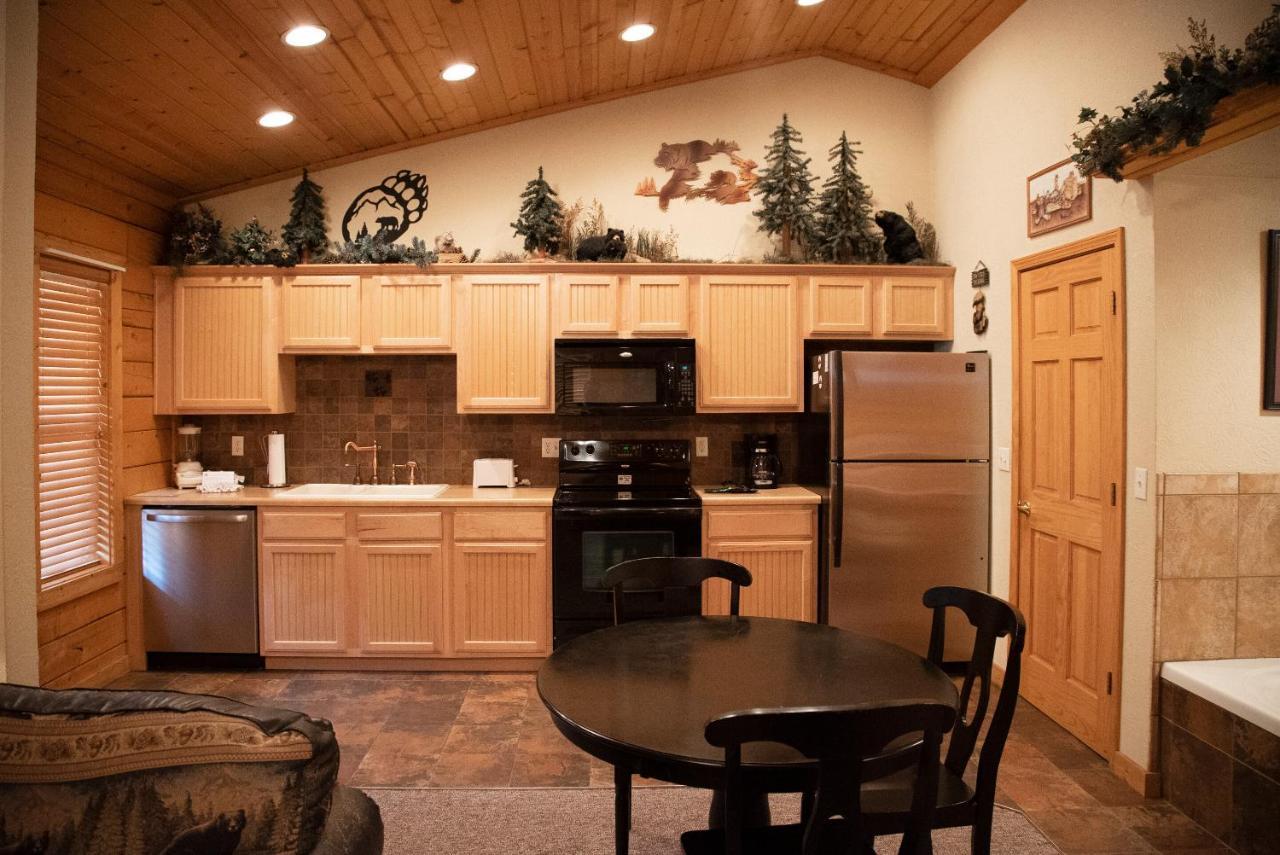 Cabins At Grand Mountain Branson Buitenkant foto